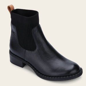 NWT Gentle Soul Best Chelsea Sock Boot